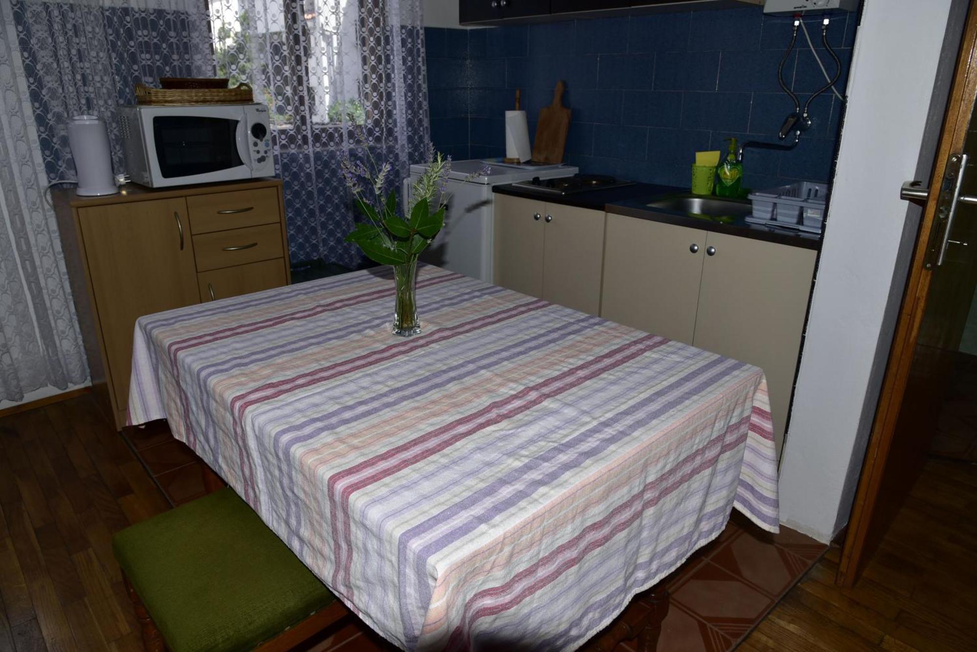 Apartment Palm Tree Malinska Esterno foto